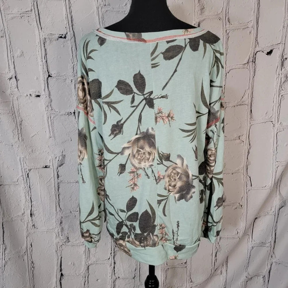 MINT Floral Long Sleeve Tunic Top Crew Neck Soft Fuzzy Sweater Material Womens M - Picture 4 of 5